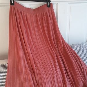 Long mauve skirt